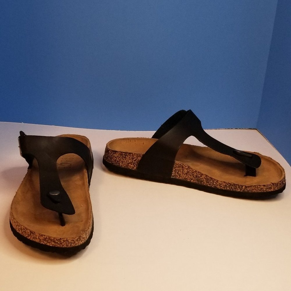 Rouge Helium Sandals